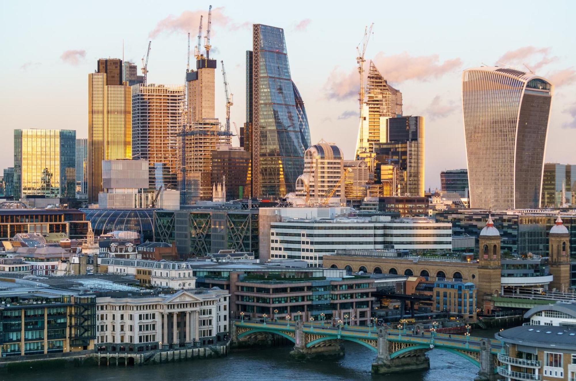 Tower Bridge Rainbow Suites Londres Exterior foto